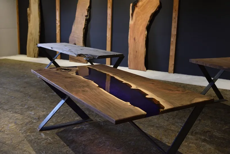 ダイニングテーブル